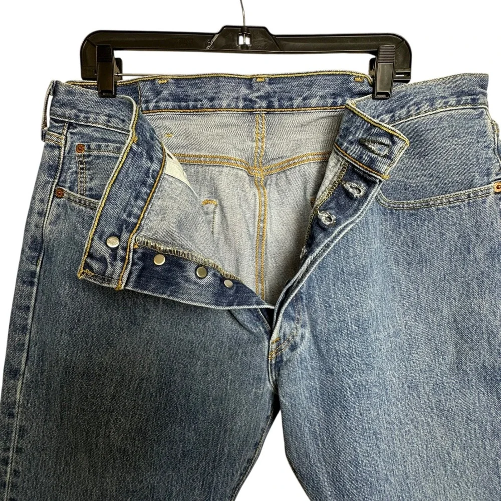 Levi Strauss 501 Mens Jeans Blue‎ Button Fly Straight Leg Waist 38 Inseam 30